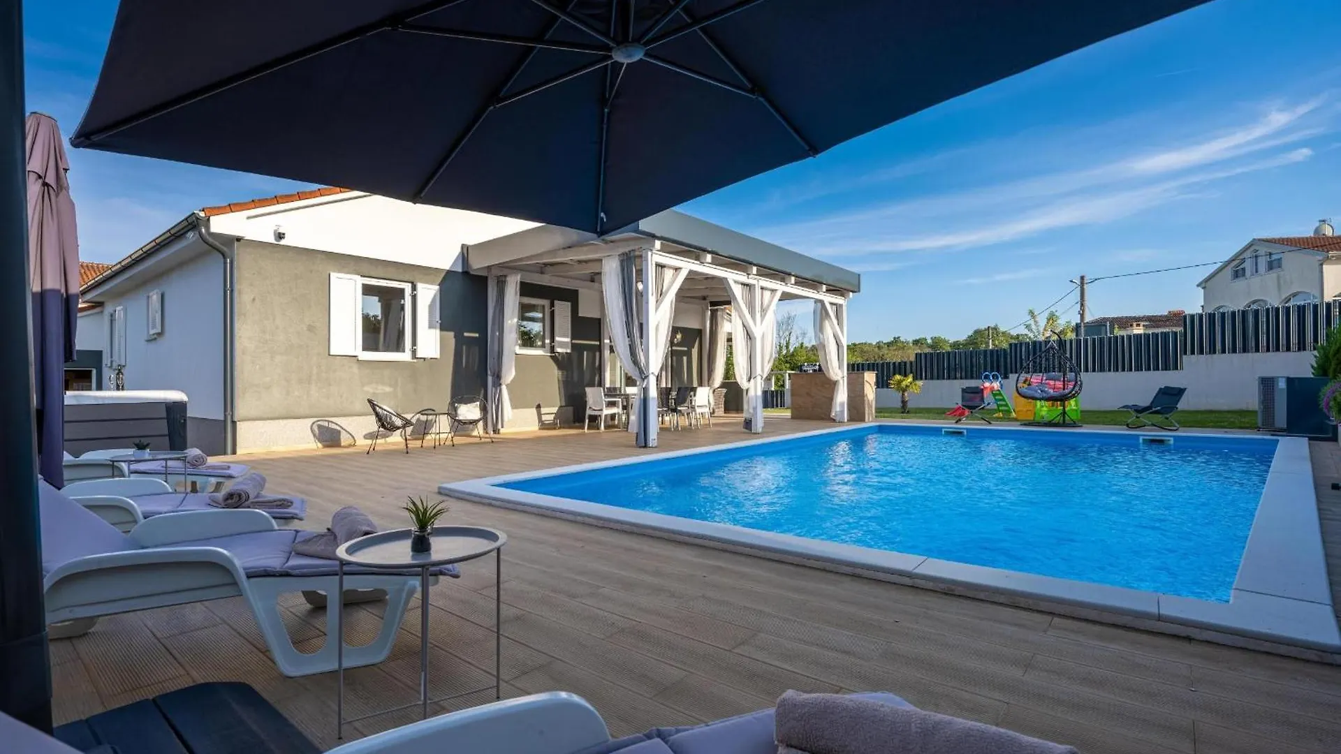 Schoene Villa Beauty Fuer 6 Personen Und 1 Kind Brajkovici  0*, Brajkovici (Kanfanar) Croatia