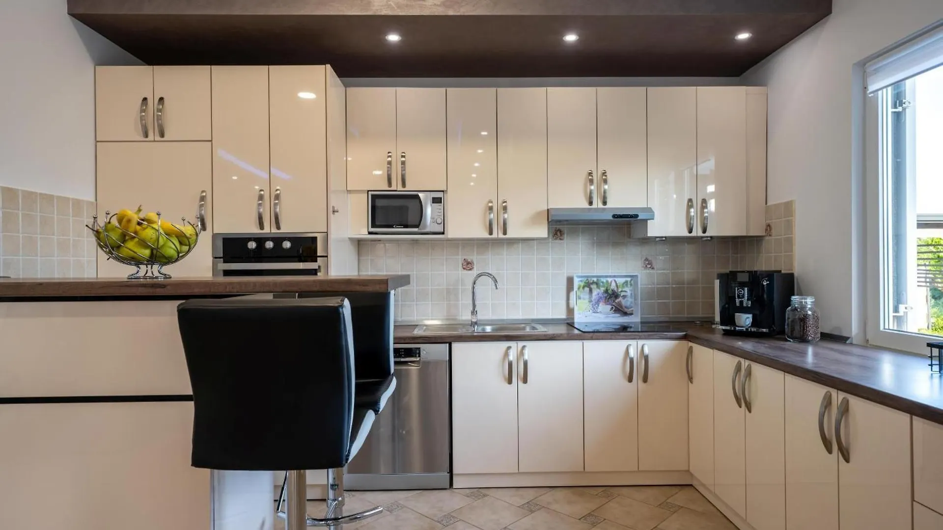 Schoene Villa Beauty Fuer 6 Personen Und 1 Kind Brajkovici  Holiday home